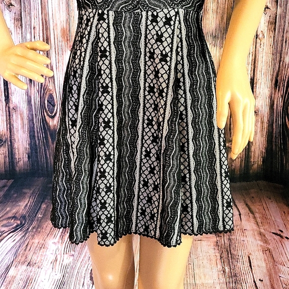 NWOT Free People Women's Black Lace Cocktail Dress Size 0 - Picture 5 of 10